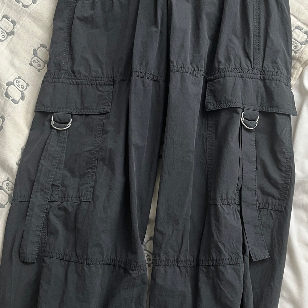 women's dark gray Cargo Pants